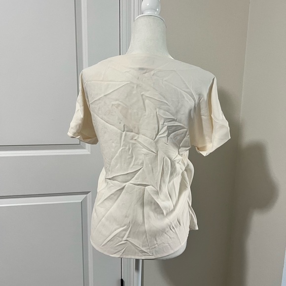 Banana Republic Jewel Neck Relaxed Short Sleeve Blouse - Picture 5 of 12